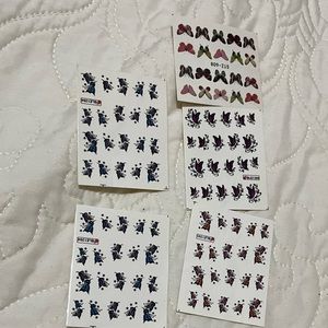 Set of 18 nail stickers